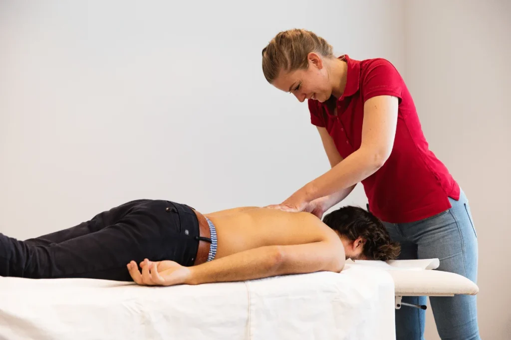 Rückenmassage in der Physiotherapie – PhysioVital Hamburg-Bramfeld